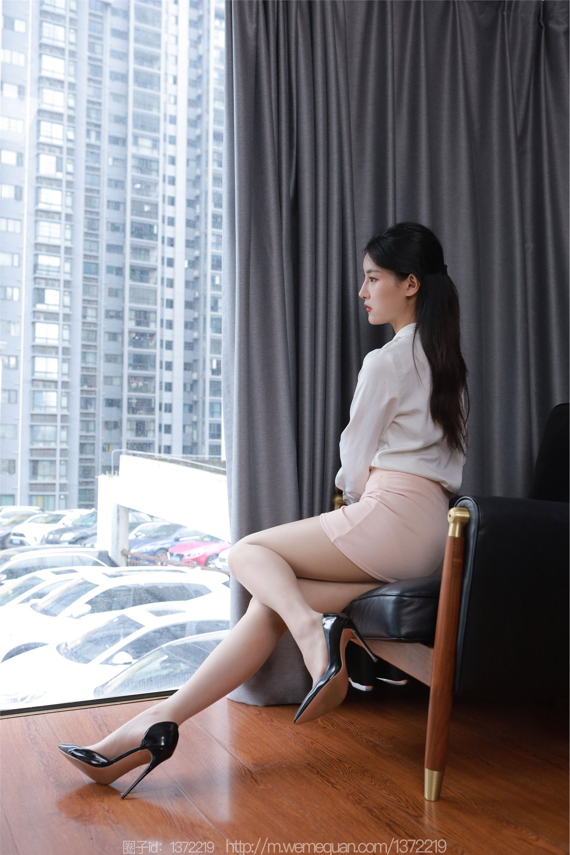 IESS异思趣向  2023.05.01 丝享家 1438 小宝《都市OL女神》